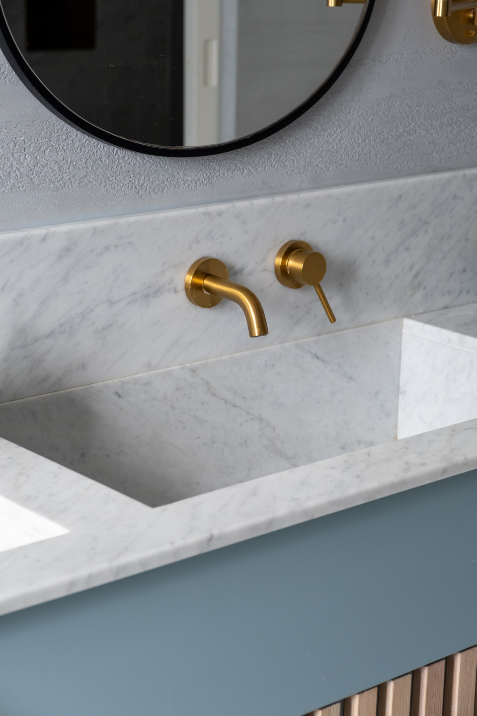 Bagno_marmo di Carrara